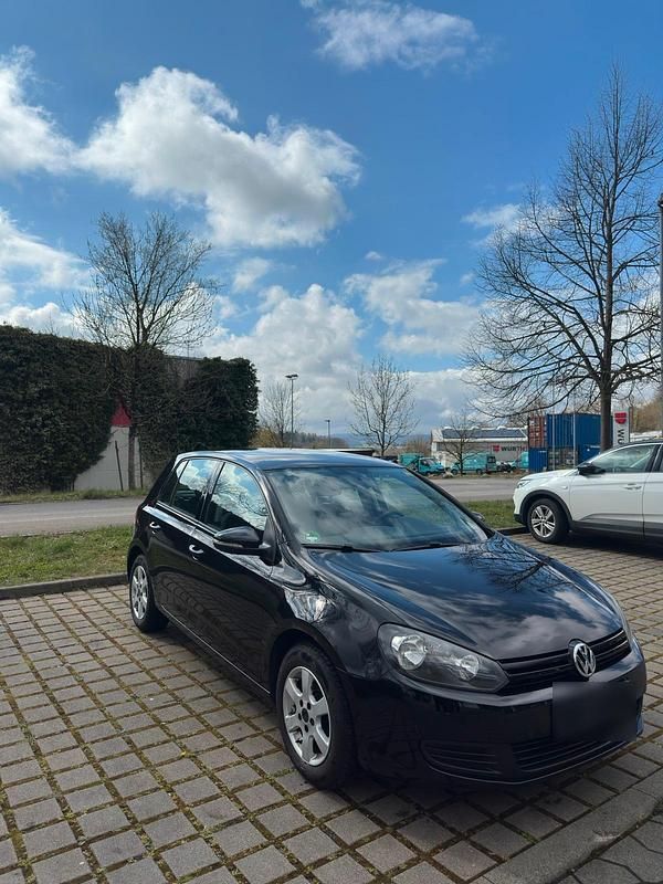 Gebraucht VW Golf VI 105 PS (77 kW) 2012 Schwarz Kleinwagen