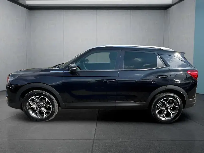Neu KGM Korando 163 PS (119 kW) 2025 Schwarz SUV