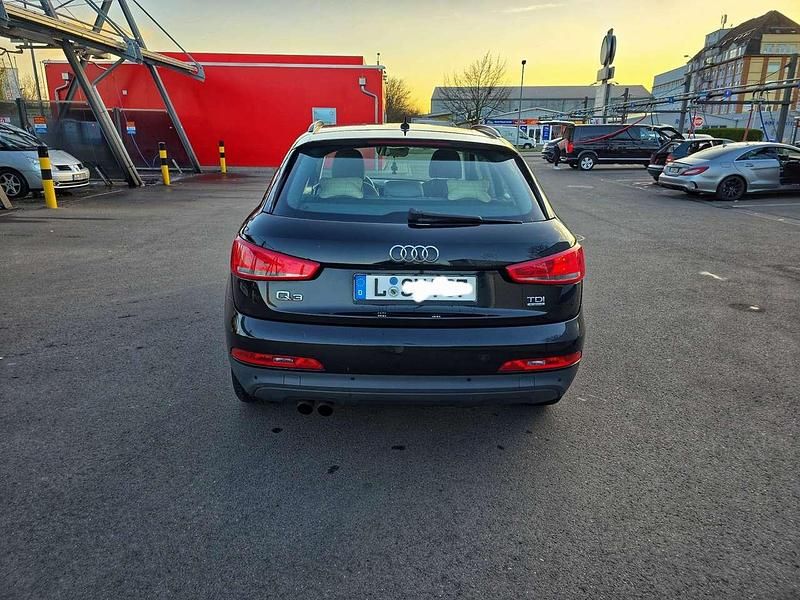 Gebraucht Audi Q3 140 PS (102 kW) 2013 Schwarz SUV