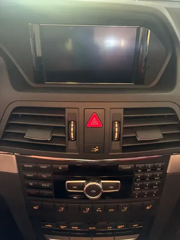 Gebraucht Mercedes E250 AMG 204 PS (150 kW) 2013 Schwarz Cabrio