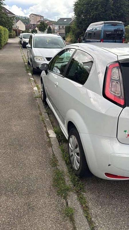 Gebraucht 2012 Fiat Punto Sport Kleinwagen | 4.050 € (Teuer) - Bild 1/4