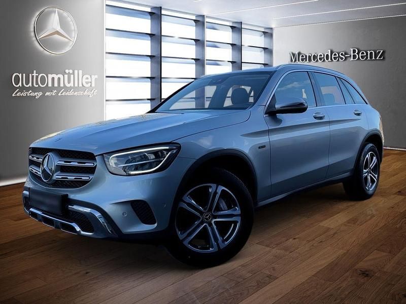 Gebraucht Mercedes GLC300e 320 PS (235 kW) 2021 Silber SUV