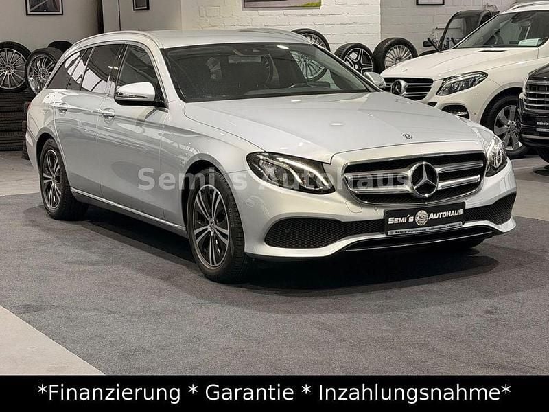 Gebraucht Mercedes E220 Avantgarde 194 PS (142 kW) 2018 Silber Limousine
