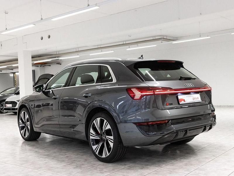 Gebraucht Audi Q8 e-tron S-Line 300 kW (408 PS) 2025 Grau SUV