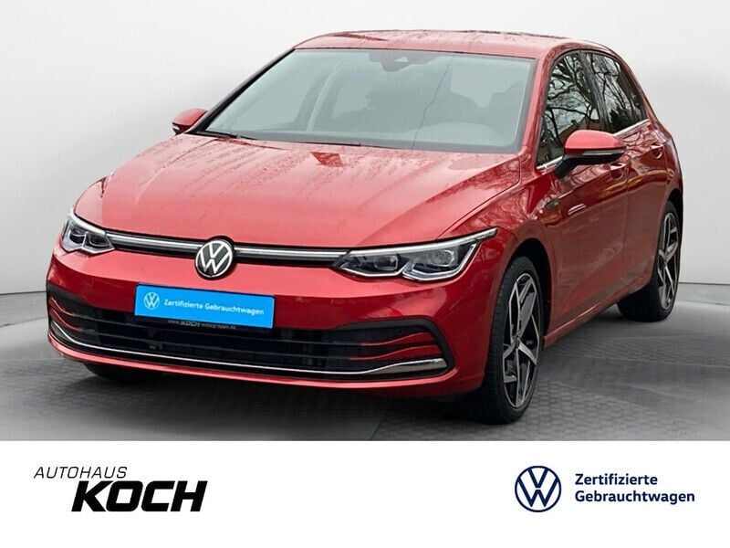 Gebraucht VW Golf VIII Style 150 PS (110 kW) 2023 Kings red metallic Limousine