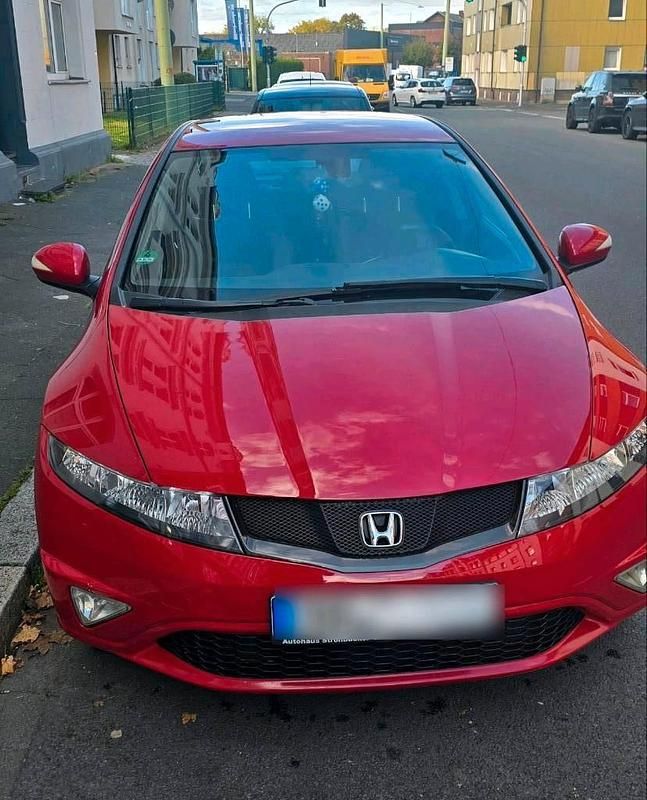 Rot Gebraucht 2010 Honda Civic Limousine | 4.450 € (Fairer Preis) - Bild 1/4