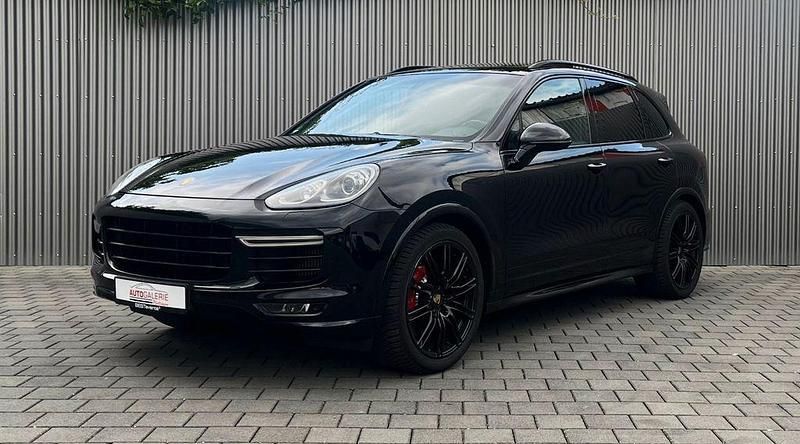 Schwarz Gebraucht 2015 Porsche Cayenne GTS SUV | 41.900 € (Fairer Preis) - Bild 1/2