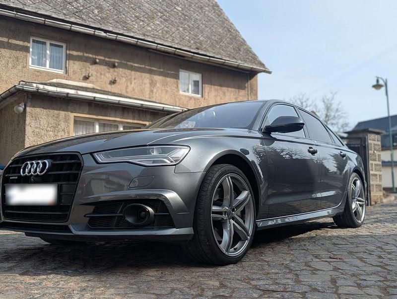 Gebraucht Audi A6 Ambiente 320 PS (235 kW) 2018 Grau Limousine