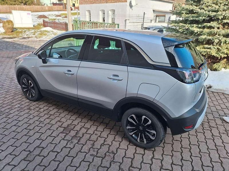 Gebraucht Opel Crossland X 110 PS (80 kW) 2024 Aluminiumgrau/metall SUV