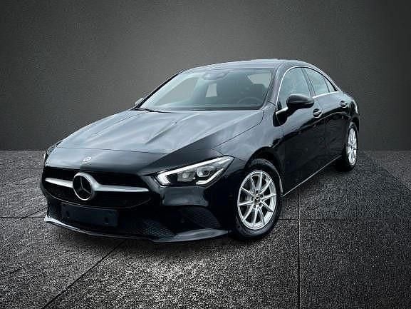Schwarz Gebraucht 2021 Mercedes CLA200 Limousine | 20.700 € - Bild 1/4