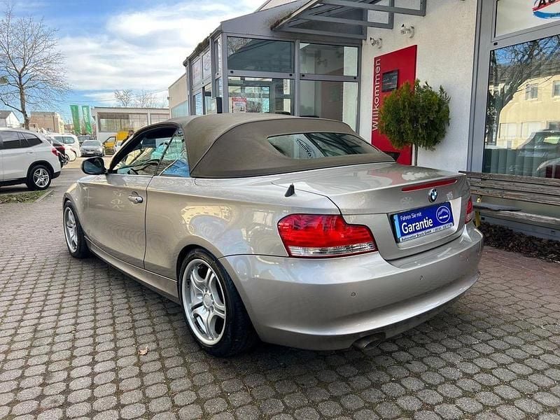 Gebraucht BMW 118 Cabriolet Advantage 143 PS (105 kW) 2009 Silber Cabrio