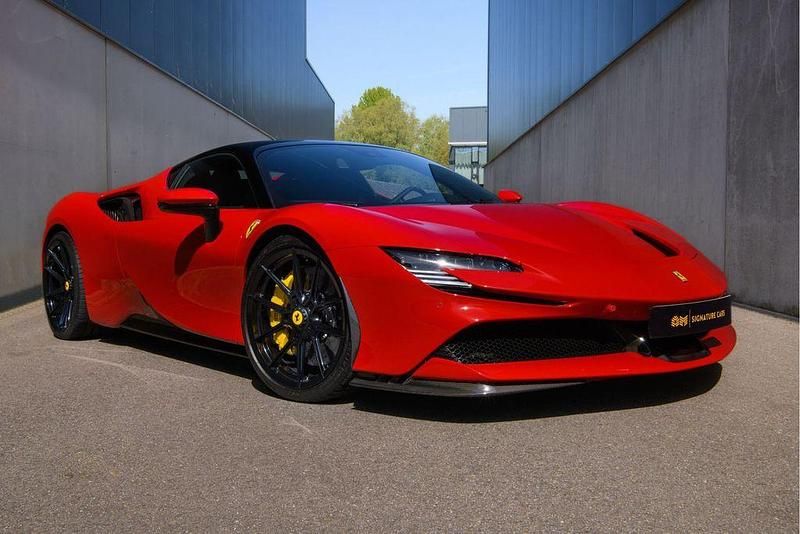 Gebraucht Ferrari SF90 2022 Rot