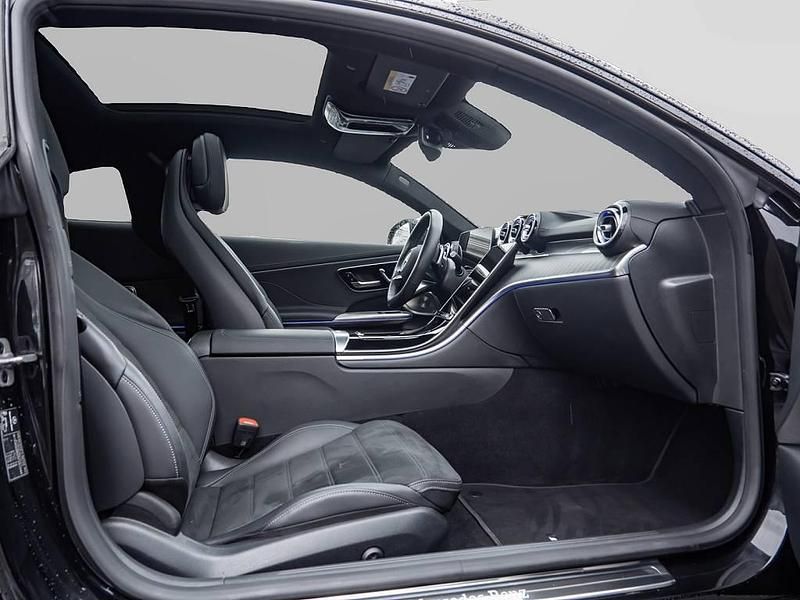 Gebraucht Mercedes CLE450 381 PS (280 kW) 2024 Schwarz Coupé