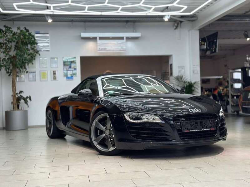 Phantomschwarz perleffekt Gebraucht 2011 Audi R8 Spyder Cabrio | 69.900 € - Bild 1/4
