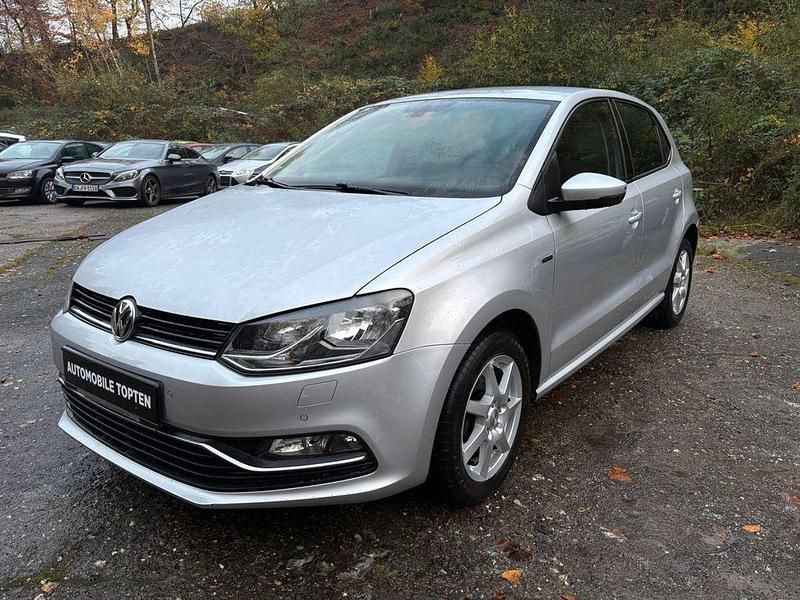 Silber Gebraucht 2015 VW Polo LOUNGE Limousine | 5.900 € (Guter Preis) - Bild 1/4