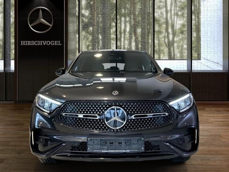 Gebraucht Mercedes GLC300e AMG line 204 PS (150 kW) 2025 Grau Limousine