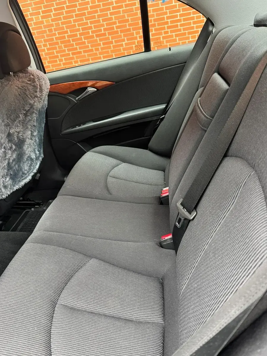 Gebraucht Mercedes E200 184 PS (135 kW) 2007 Grau Limousine