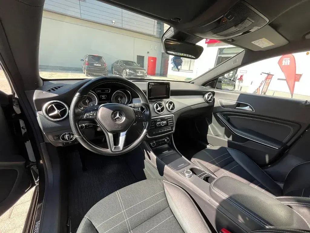Gebraucht Mercedes CLA220 170 PS (125 kW) 2014 Schwarz Coupé