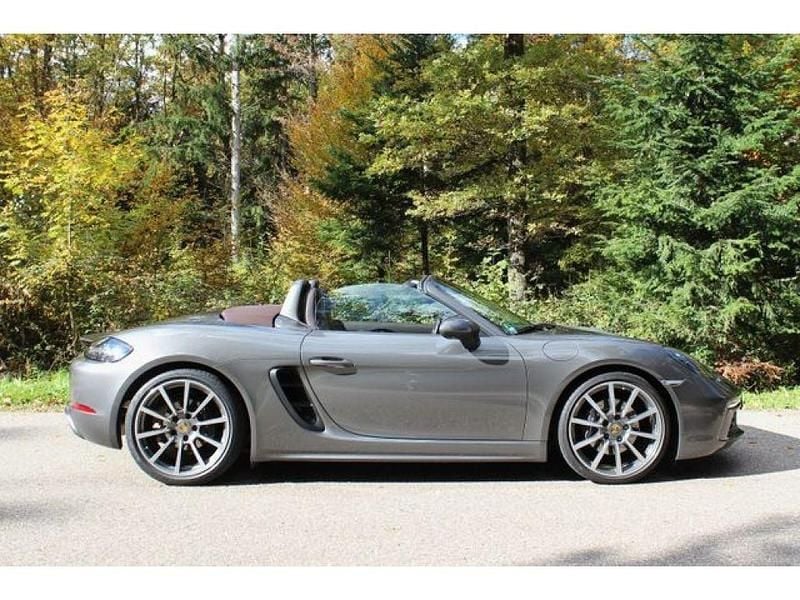 Gebraucht Porsche Boxster 299 PS (219 kW) 2019 Achatgrau (metallic) Cabrio