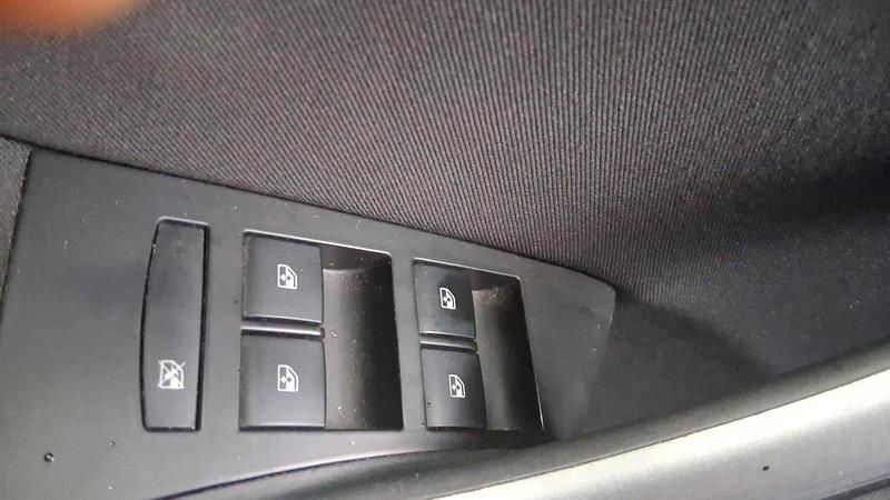 Gebraucht Opel Astra 110 PS (80 kW) 2014 Silber Kombi