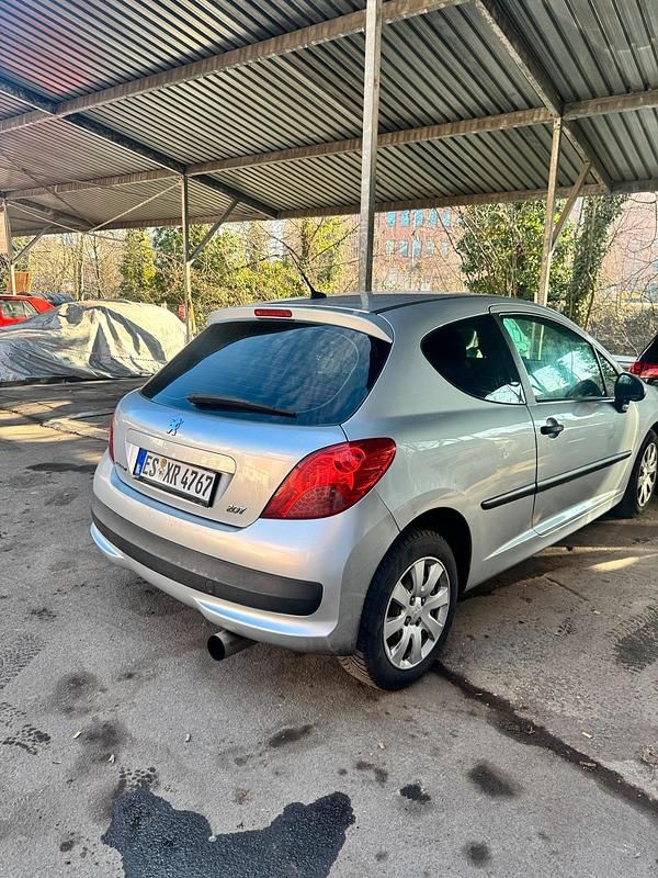 Gebraucht Peugeot 207 Sport 88 PS (64 kW) 2006 Silber Kleinwagen