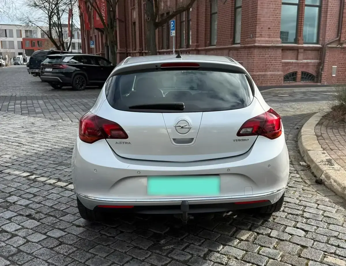 Brugt Opel Astra 140 HK (102 kW) 2014 Sølv Sedan