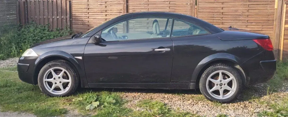 Gebraucht Renault Mégane Cabriolet Privilege 135 PS (99 kW) 2004 Schwarz Cabrio