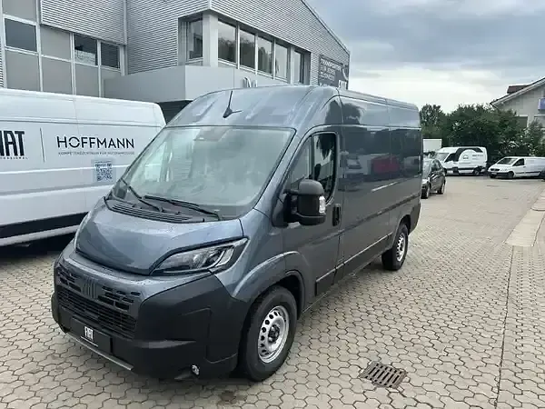 Neu Fiat Ducato 140 PS (102 kW) 2026 Grau fer grau metallic Van
