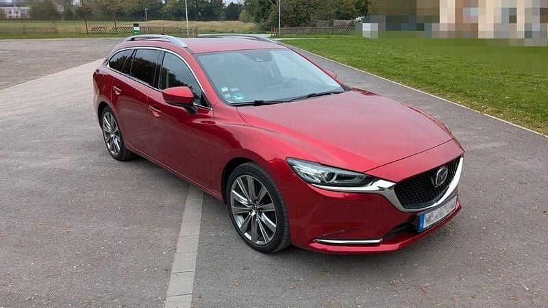 Rot Gebraucht 2019 Mazda 6 Sports-Line Limousine | 17.400 € (Fairer Preis) - Bild 1/4