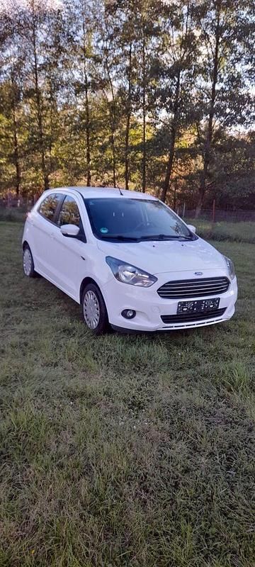 Weiß Gebraucht 2018 Ford Ka Kleinwagen | 6.300 € (Guter Preis) - Bild 1/4