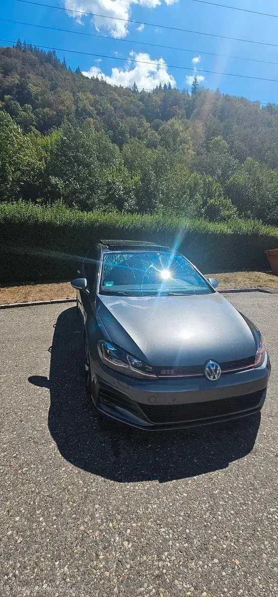 Gebraucht VW Golf VII GTI 245 PS (180 kW) 2019 Schwarz Limousine