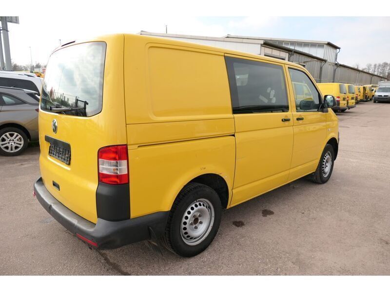 Gebraucht VW T5 84 PS (61 kW) 2013 Ginstergelb r1032 Van