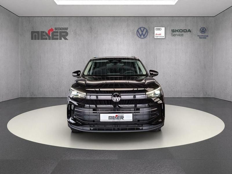 Neu VW Tiguan 131 PS (96 kW) 2026 Grenadillschwarz SUV