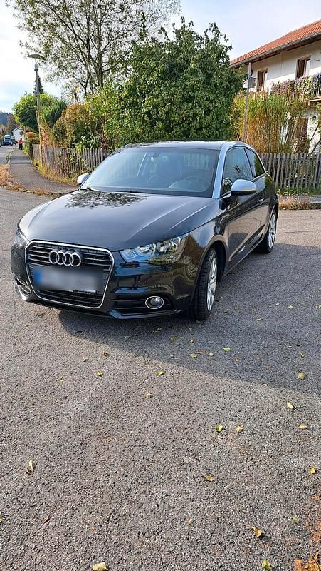Schwarz Gebraucht 2012 Audi A1 Design Kleinwagen | 5.490 € (Superpreis) - Bild 1/4