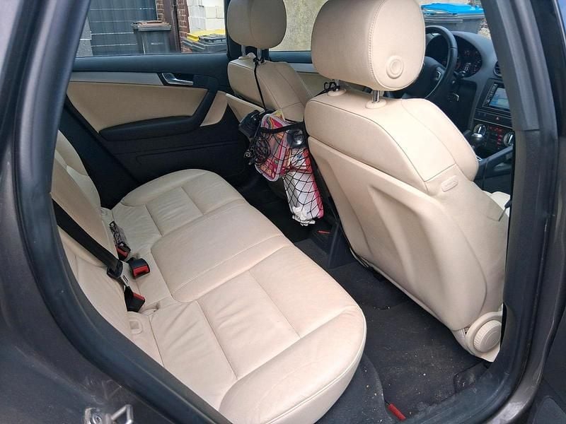 Gebraucht Audi A3 105 PS (77 kW) 2011 Grau Kleinwagen