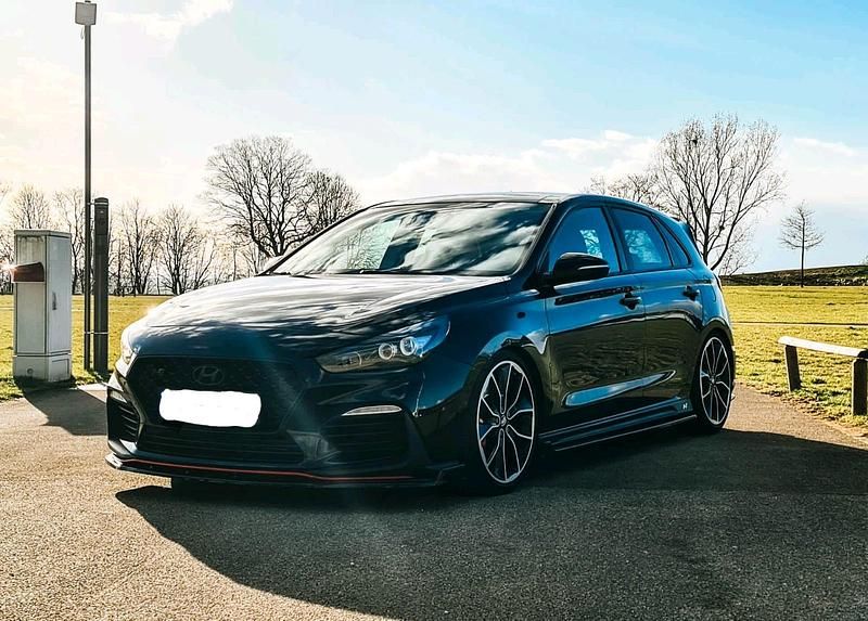 Schwarz Gebraucht 2018 Hyundai i30 Limousine | 18.500 € (Guter Preis) - Bild 1/4