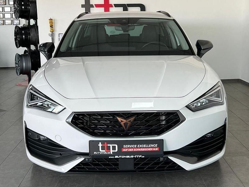Gebraucht Cupra Leon 150 PS (110 kW) 2023 Weiß Limousine