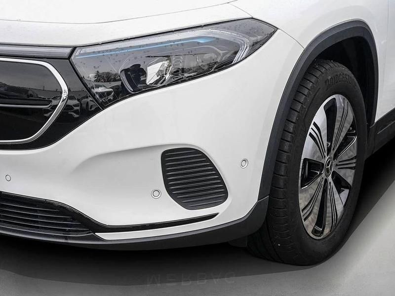 Gebraucht Mercedes EQA250+ Progressive 139 kW (190 PS) 2023 Polarweiß SUV