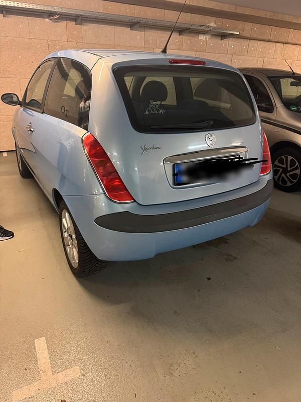Blau Gebraucht 2006 Lancia Ypsilon Kleinwagen | 1.200 € (Fairer Preis) - Bild 1/2
