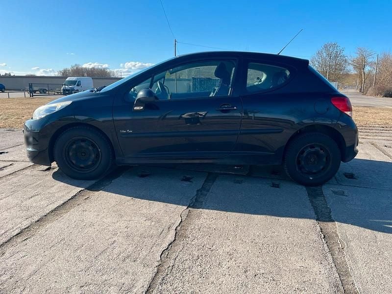Gebraucht Peugeot 207 Urban Move 95 PS (69 kW) 2010 Schwarz Kleinwagen
