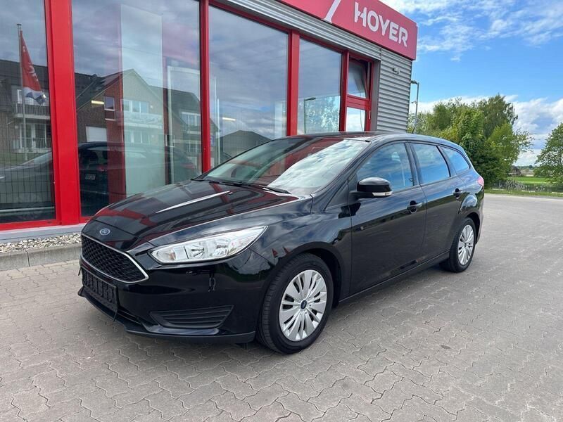 Schwarz Gebraucht 2016 Ford Focus Trend Kombi | 5.499 € (Fairer Preis) - Bild 1/4