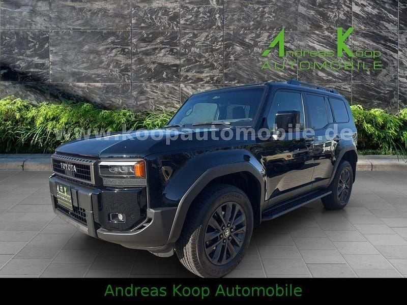 Schwarz Neu 2025 Toyota Land Cruiser Premium SUV | 94.980 € (Teuer) - Bild 1/4