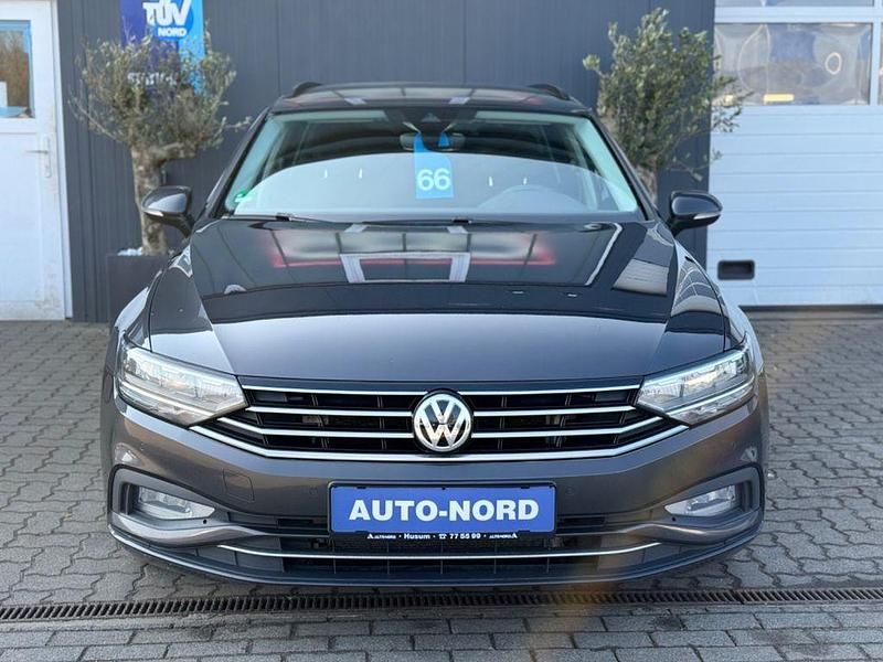 Gebraucht VW Passat Business 150 PS (110 kW) 2020 Grau Kombi