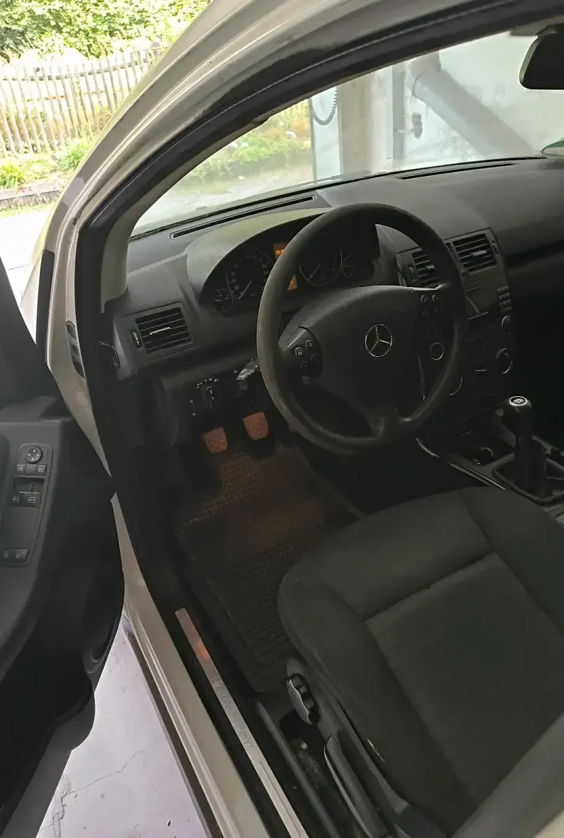 Gebraucht Mercedes A150 95 PS (69 kW) 2008 Weiß Van / Kleinbus