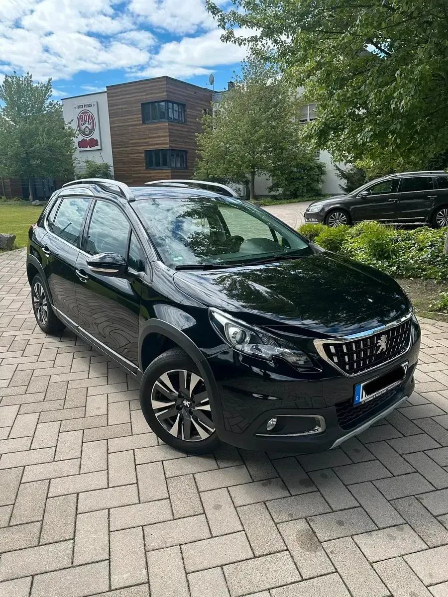 Second-hand Peugeot 2008 110 CP (80 kW) 2017 Negru SUV