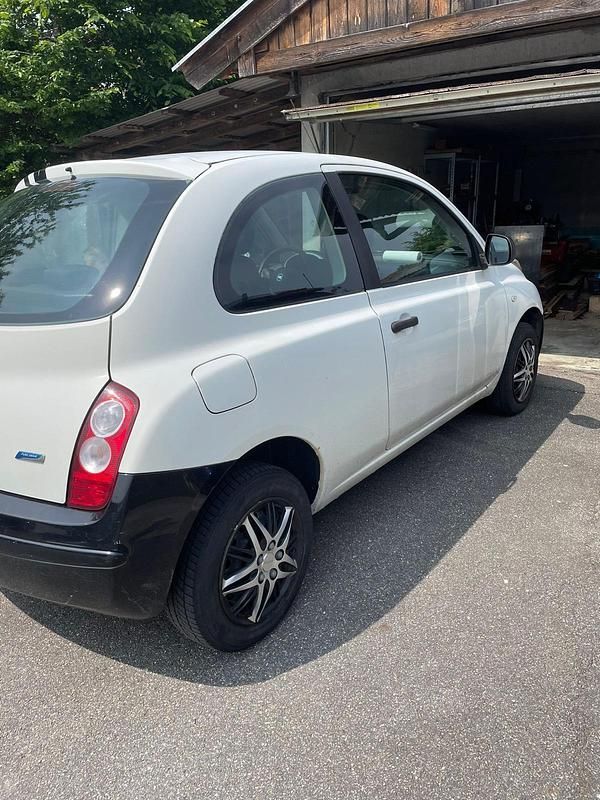 Gebraucht Nissan Micra 65 PS (47 kW) 2009 Weiß Kleinwagen