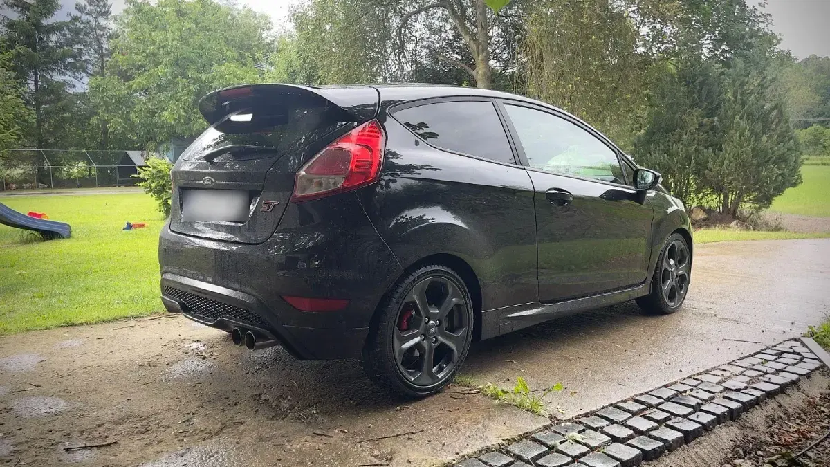 Gebraucht Ford Fiesta ST 182 PS (133 kW) 2013 Schwarz Kleinwagen