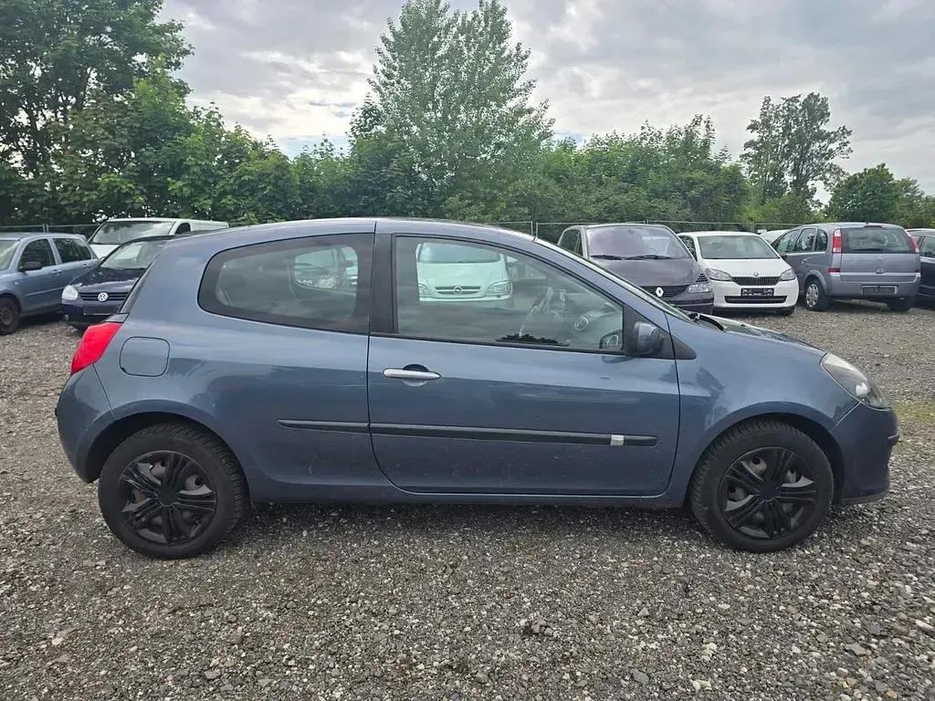 Occasion Renault Clio III Dynamique 88 ch (64 kW) 2006 Bleue