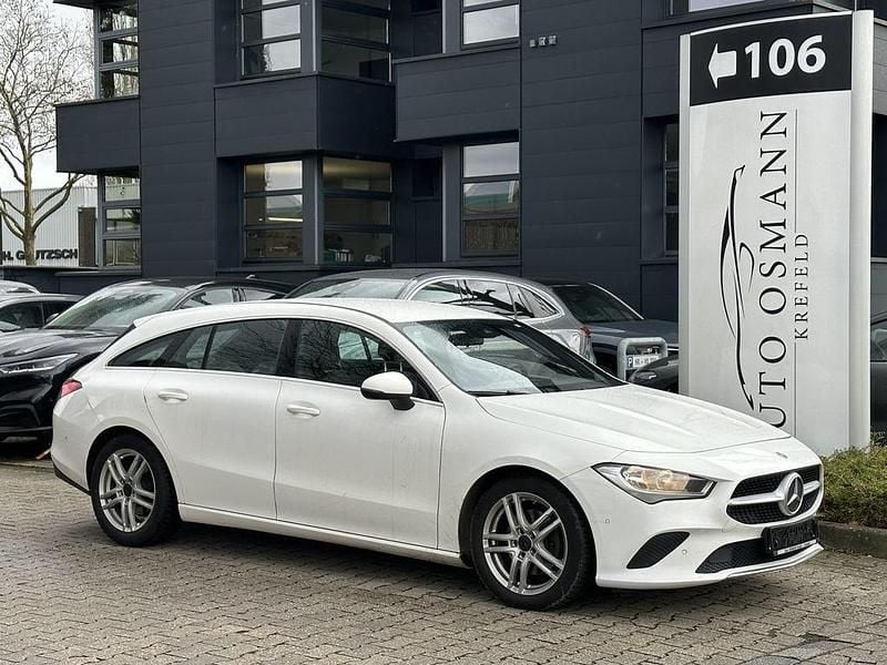 Gebraucht Mercedes CLA200 Shooting Brake Progressive 150 PS (110 kW) 2020 Weiß Kombi