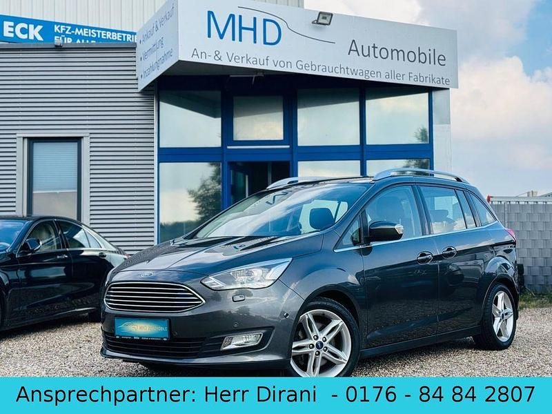 Braun Gebraucht 2016 Ford Grand C-Max Titanium Van / Kleinbus | 8.990 € (Superpreis) - Bild 1/4